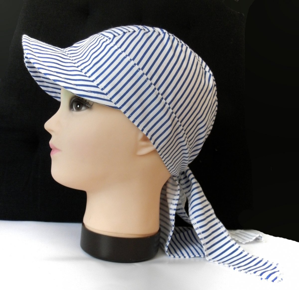 DOSPĚLÁ  pirátka s kšiltem námořnická modro bílá-pruhy