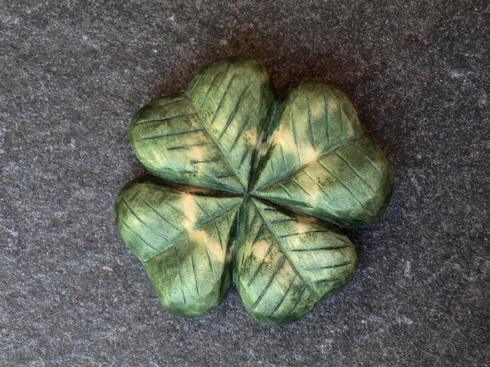 Dřevěná brož - čtyřlístek