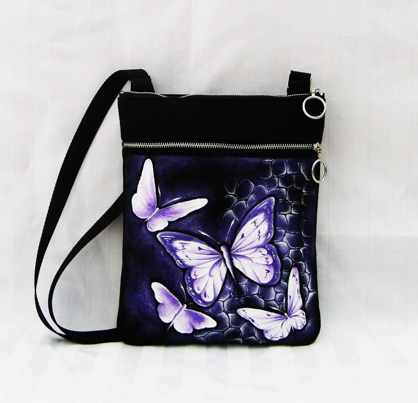 malá crossbody s kapsou-fialový motýlci