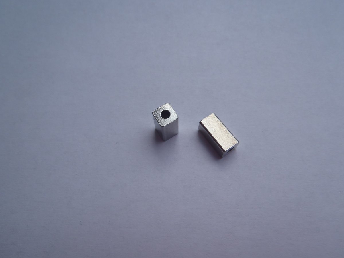 kvádr korálek nerez ocel