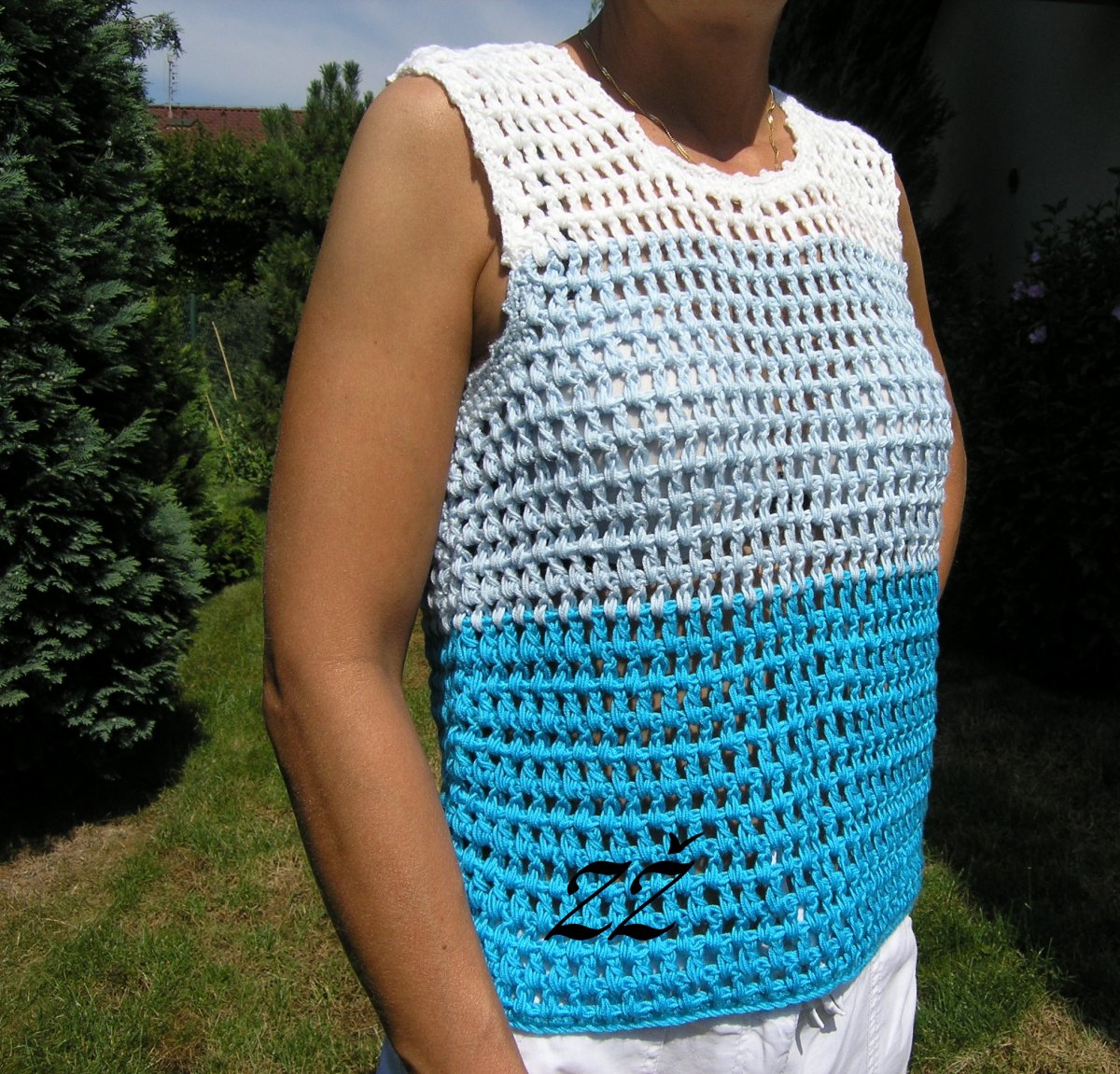 HÁČKOVANÝ TOP - modrá obloha 