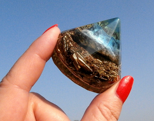 Diamant se Sodalitem pro komunikaci