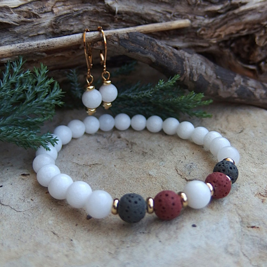 Souprava z bílého jadeitu