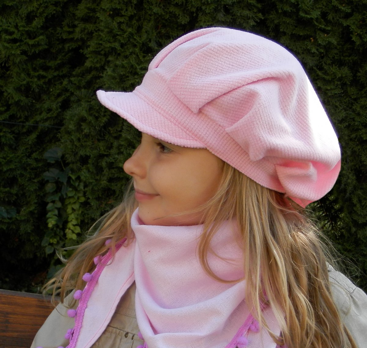 čepice ,BEKOVKA,KŠILTOVKA RŮŽOVÁ