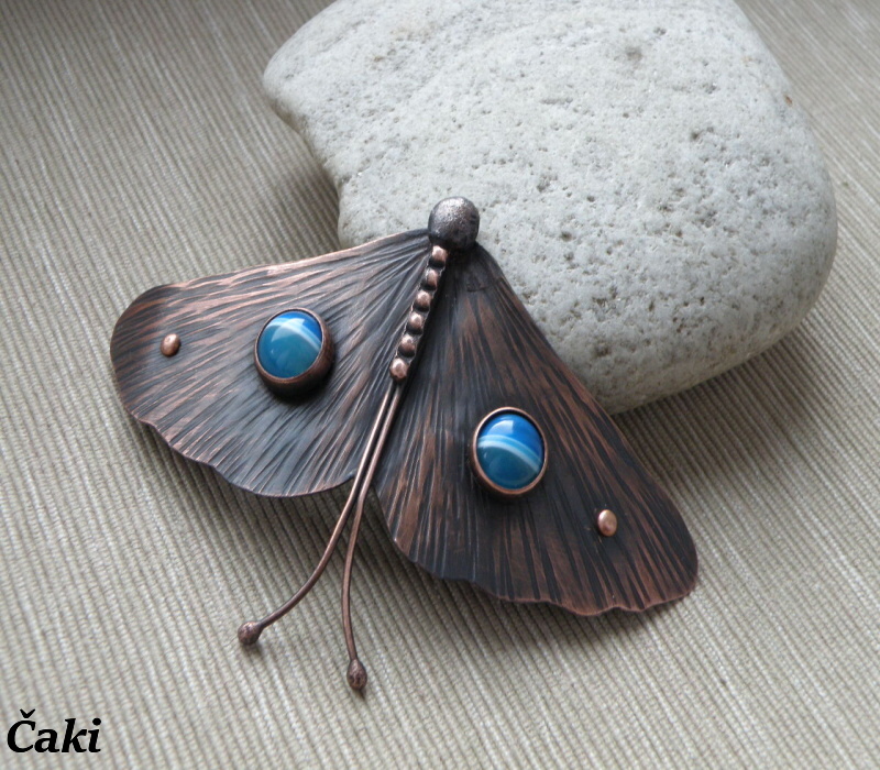 Spona, která upoutá.......