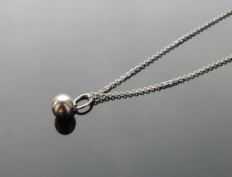 Nerezový řetízek s kuličkou