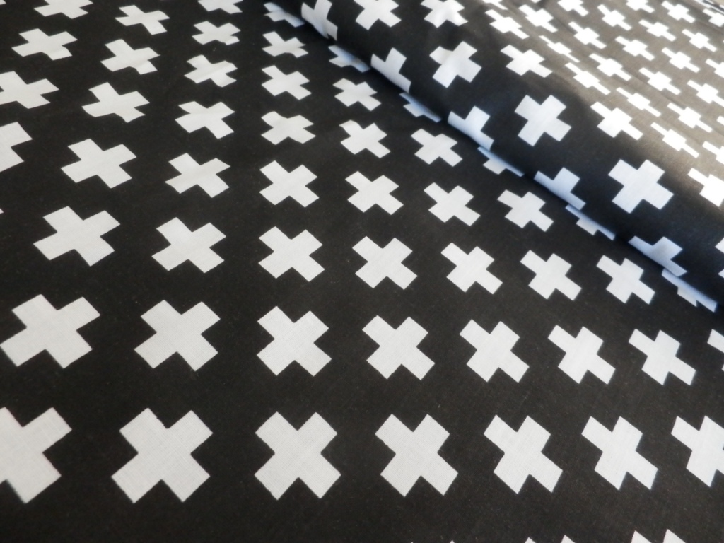 Bílé pluska na černé