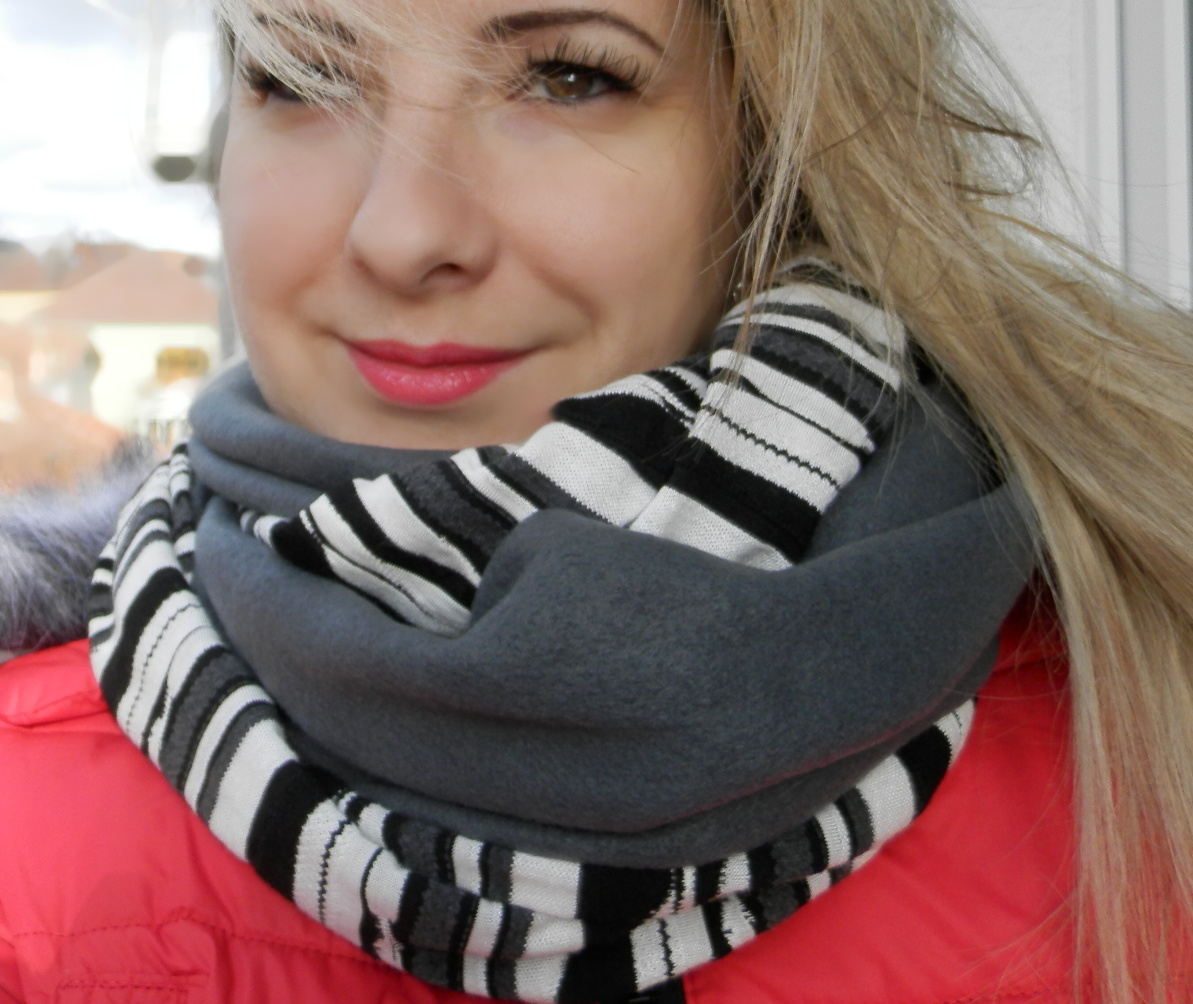 nákrčník ,tunel šál šedý+pletenina proužky