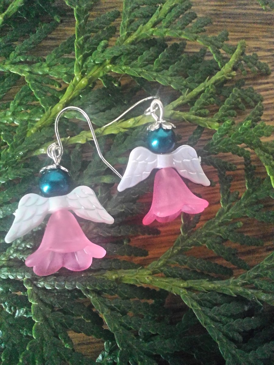 náušnice andílek tmavě růžový