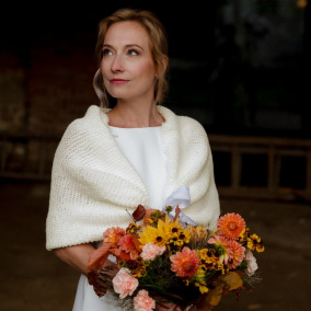 Bílý pléd s mašlí nejen pro zimní svatební den - velikost UNI