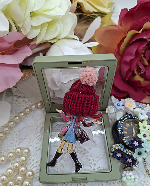 Postava s čepicí 05