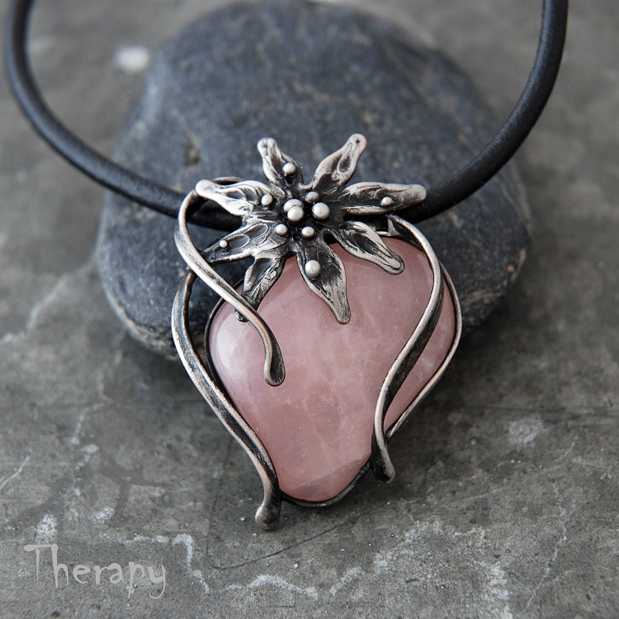 Kvítek růženínový