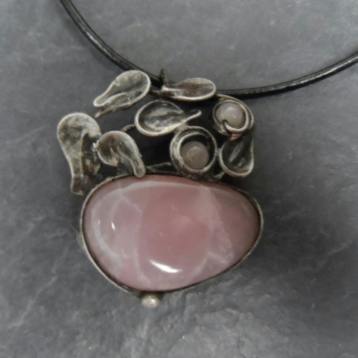 Náhrdelník růženín