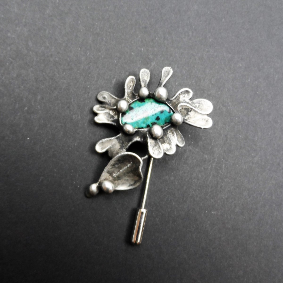 Brožová jehla Kytka