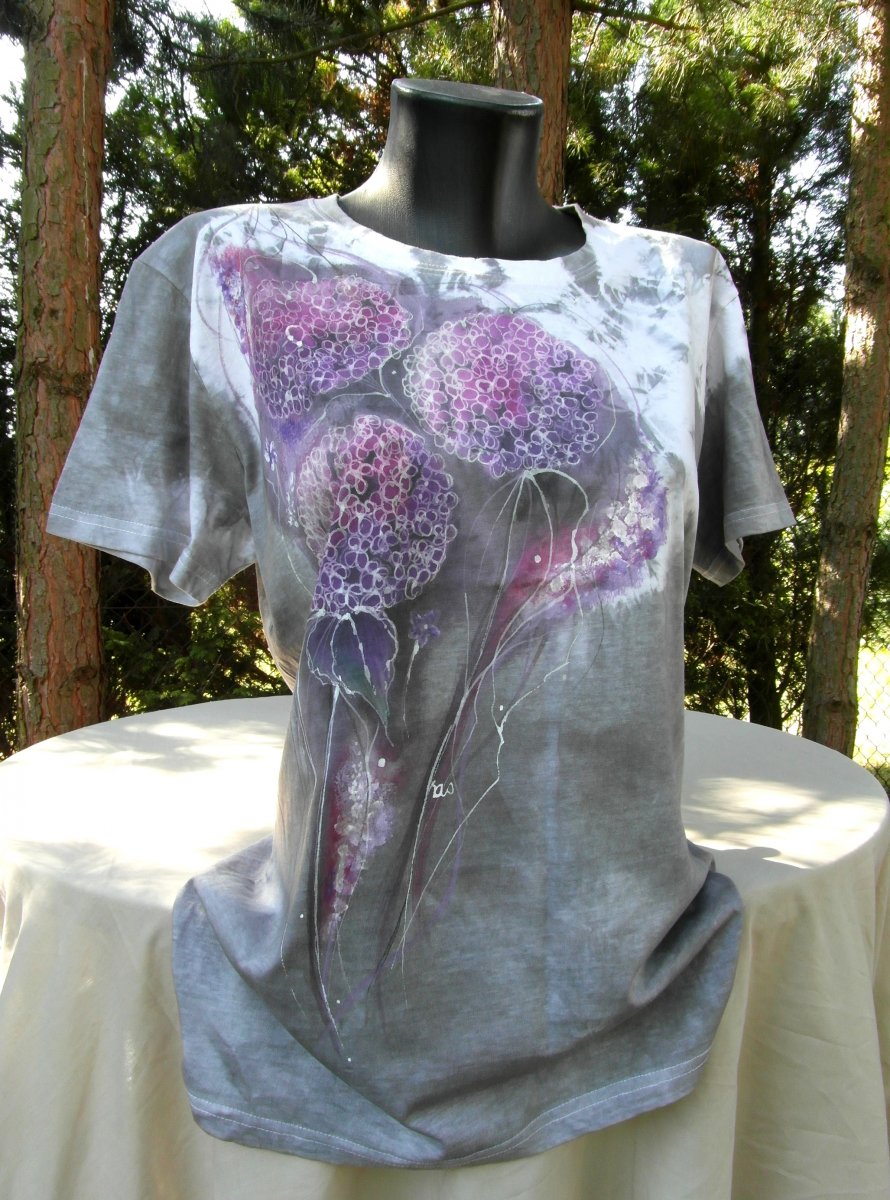 Šedé tričko s hortenziemi-ručně malované tričko