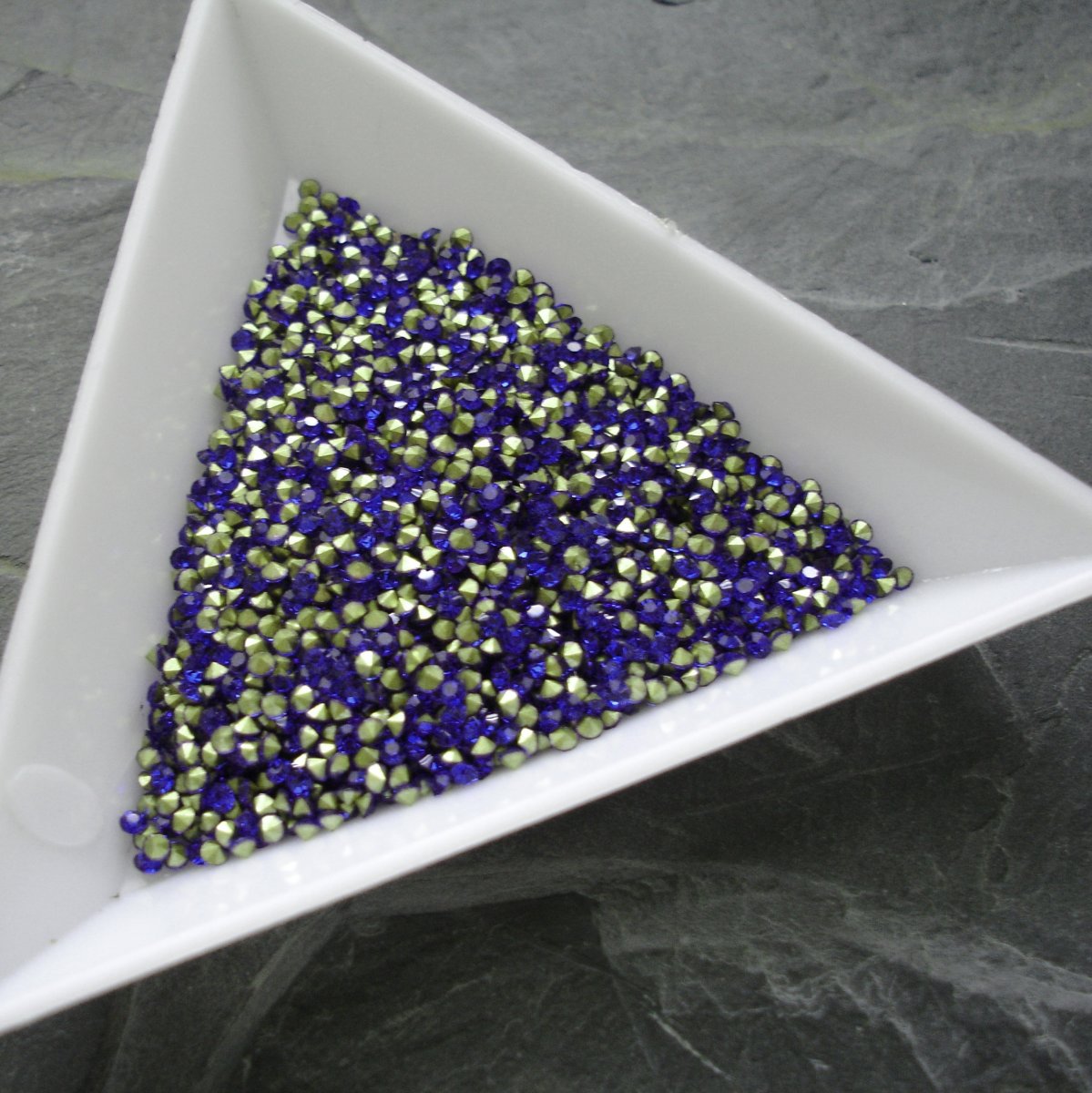 Šatony cca 1,6 - 1,7 mm - modré - 50 ks