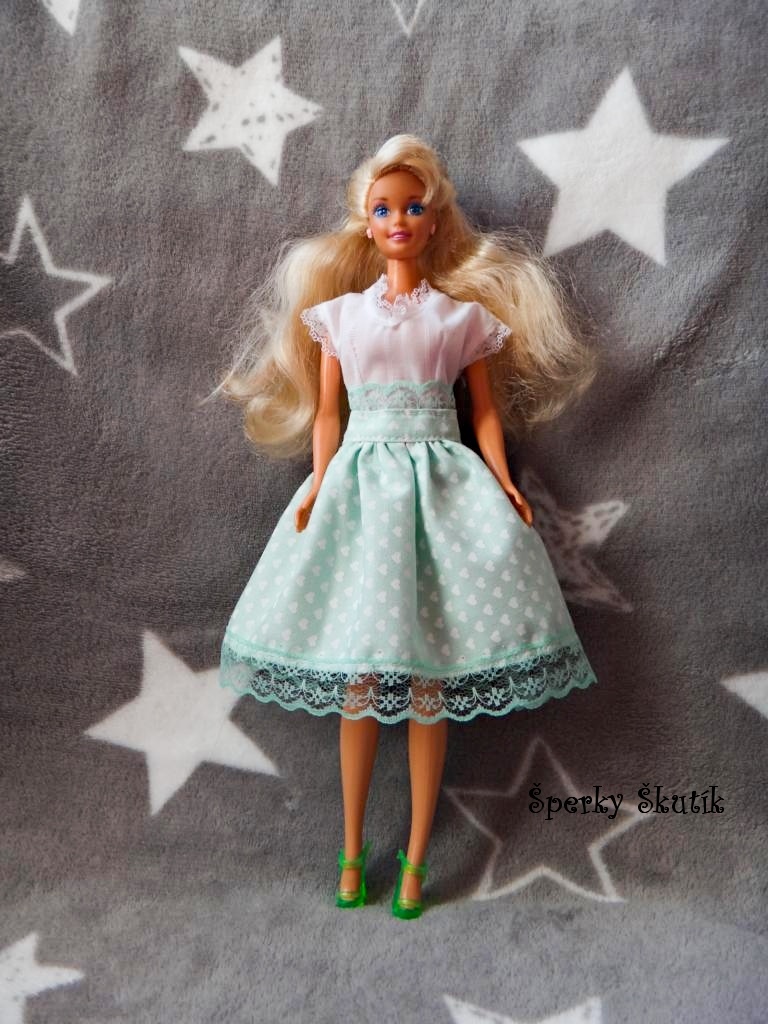 SU0045 - Zelená srdíčková sukně