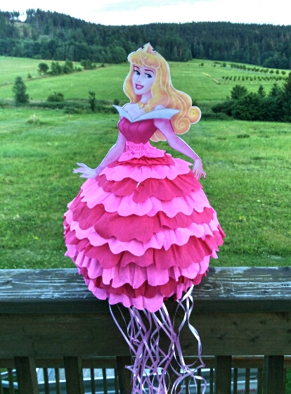 Piňata tahaná nerozbíjecí - princezna