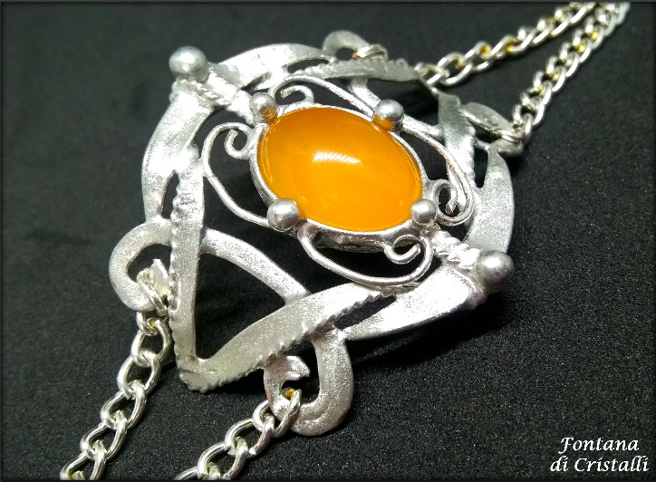 Sluneční náramek s Chalcedonem