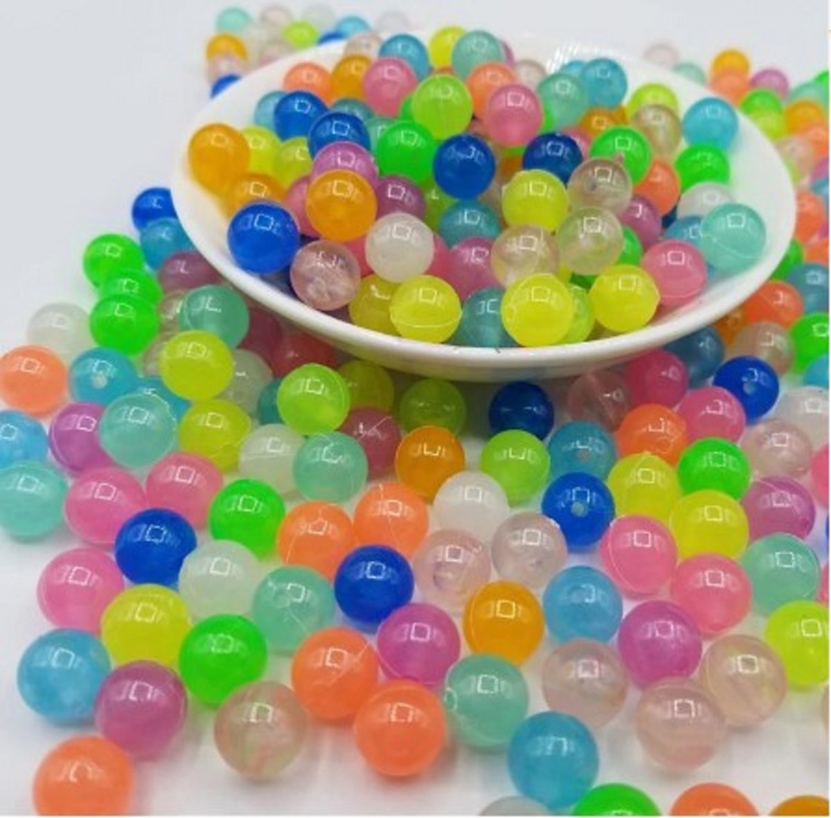 Korálky svítící ve tmě 6 mm sada100 ks