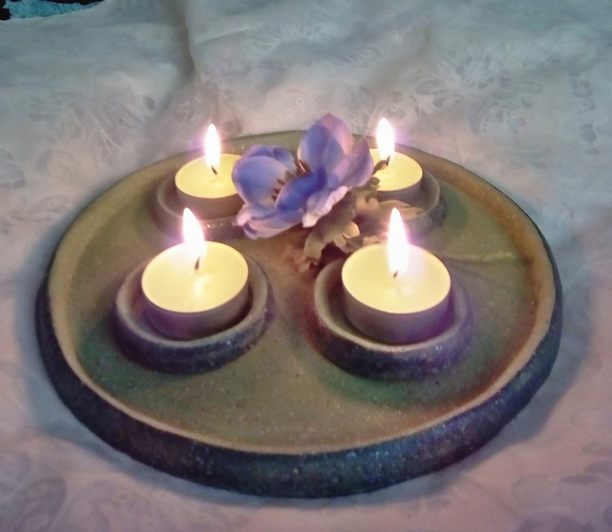 Keramický svícen zelený