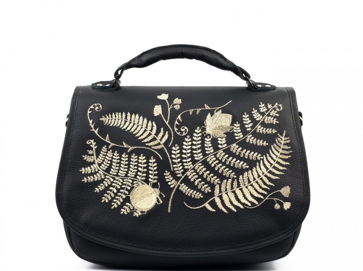 Kožená kabelka FLÓRA - černá s výšivkou