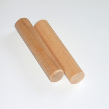 Dřevěný váleček o průměru cca. 1 cm a délce 10 cm