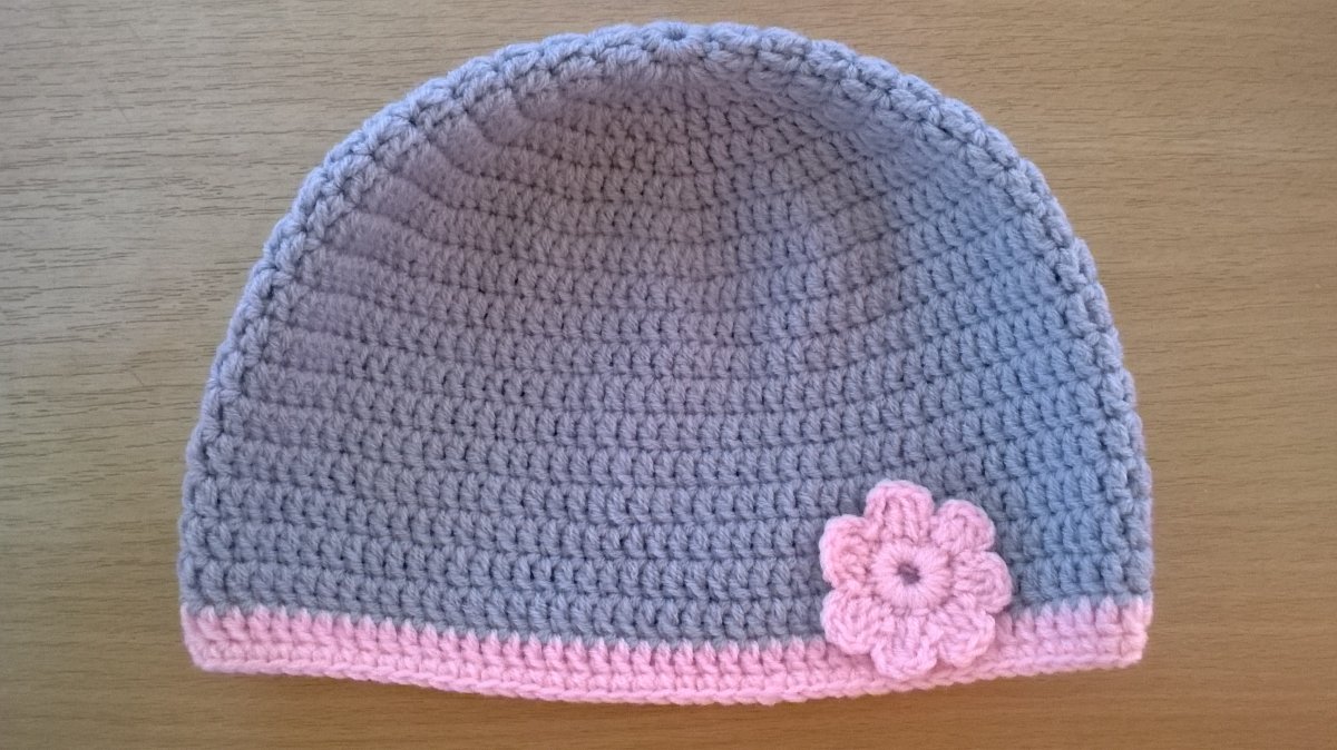 Háčkovaná čepička