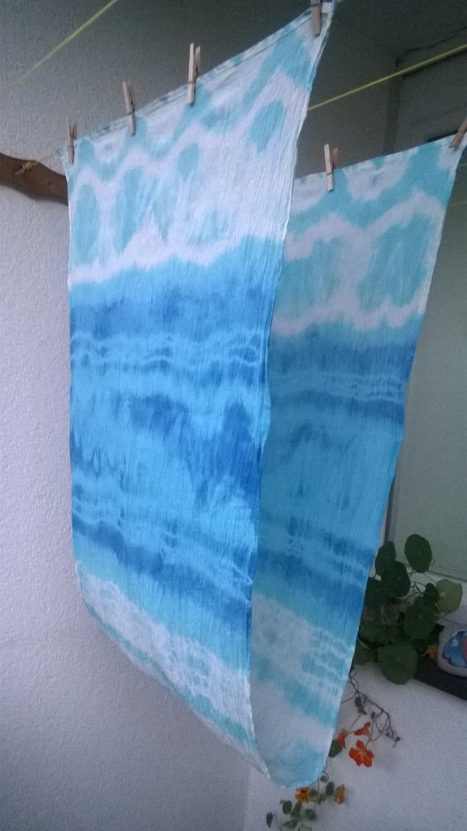 Šátek - Nebe s mráčky