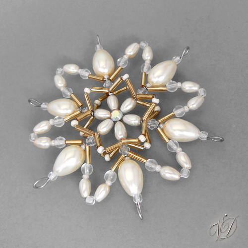 Vánoční hvězda z korálků KO182 - 3D (PEVNÁ A NEREZ)