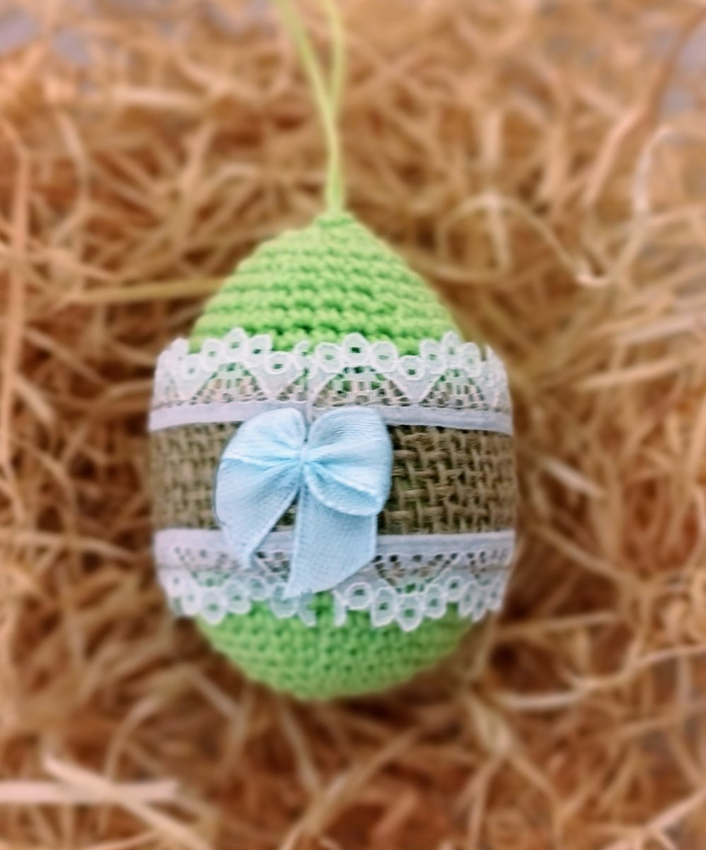 Kraslice obháčkovaná