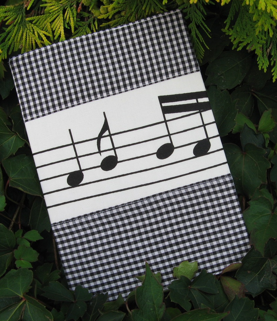 Obal na knihu - noty a kostička :-))