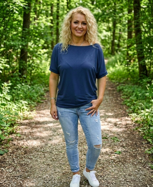 Tričko s širokým lodičkovým výstřihem - tmavě modrá barva (viskóza) 