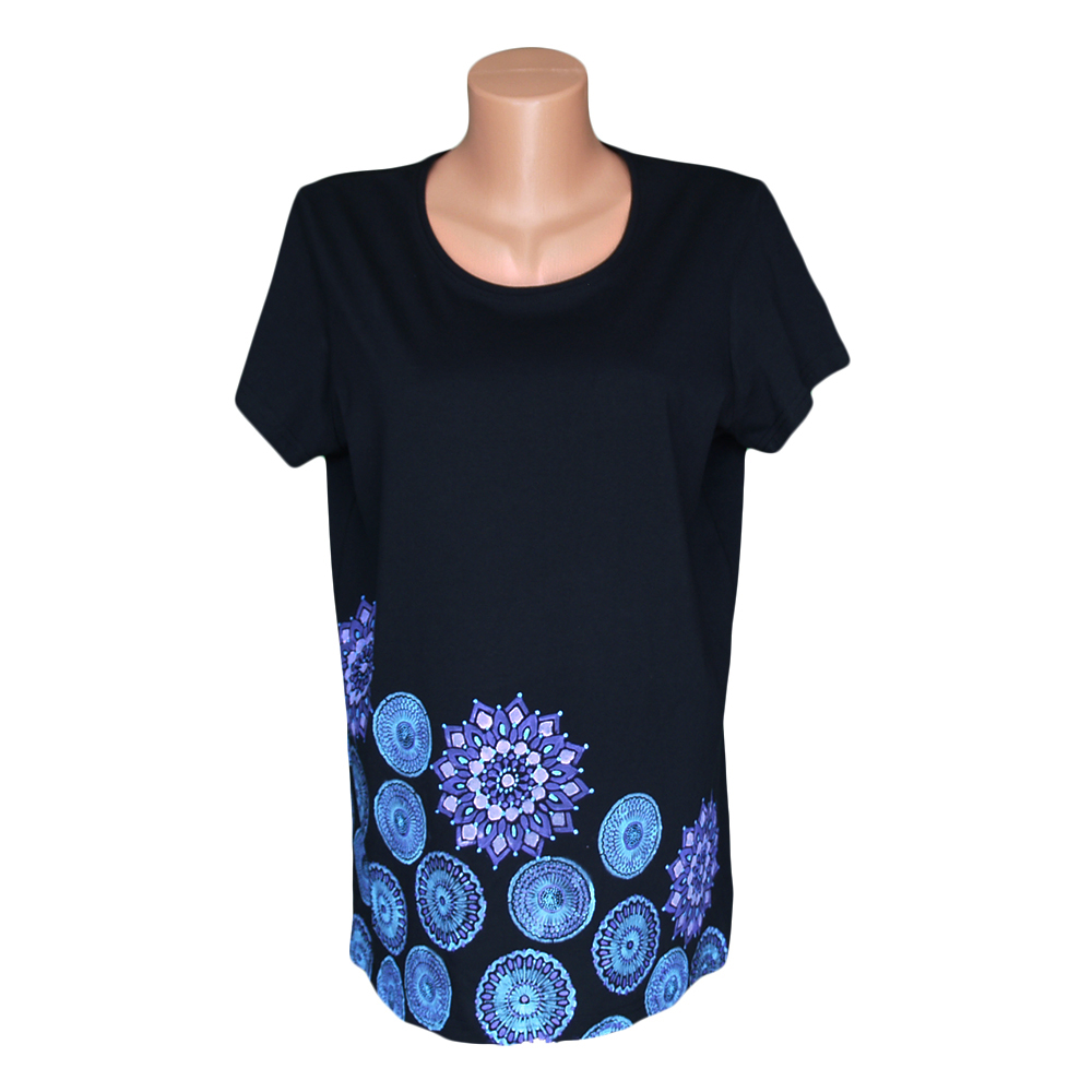 Černé mandalové tričko
