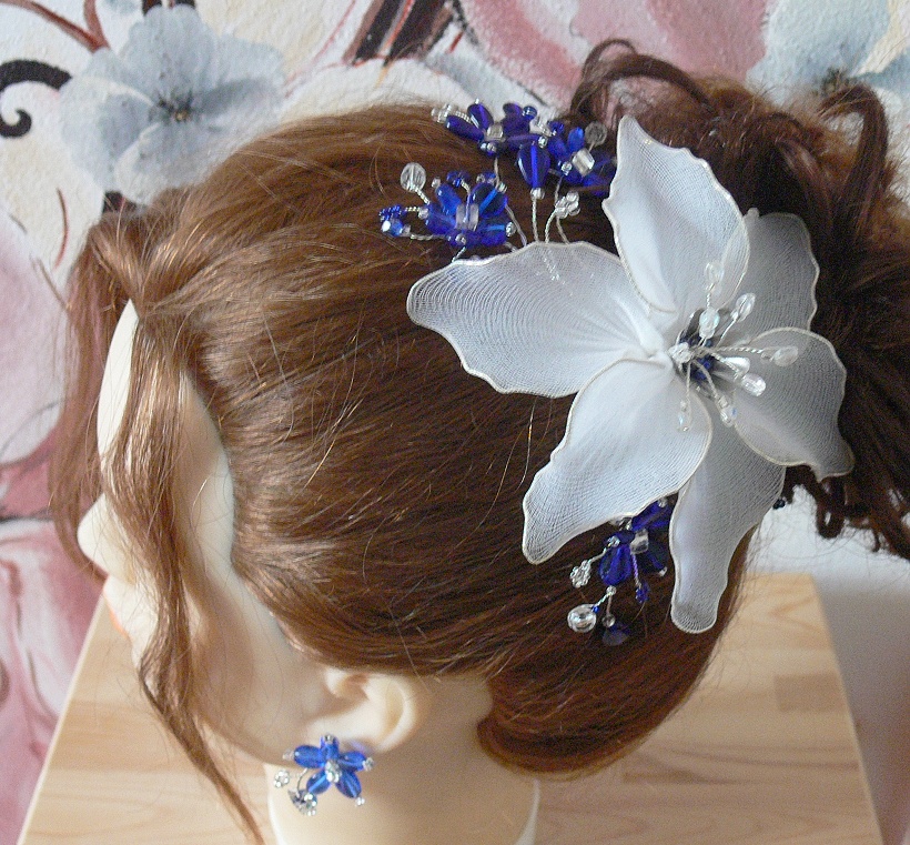 LILIE V KRÁLOVSKY MODRÉ