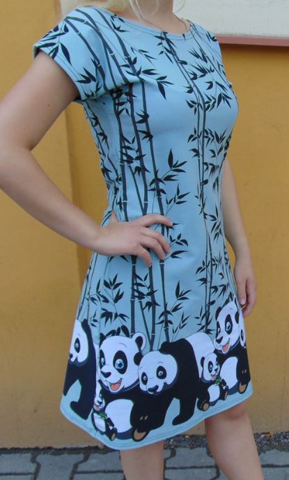 VÝPRODEJ - ŠATY PANDY NA MINTU (M) POSLEDNÍ KUS!