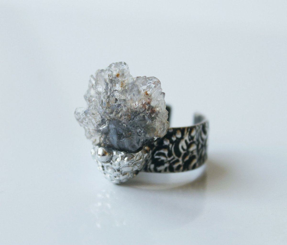 Křišťálová růže .. ( hadí chalcedon- drúza)