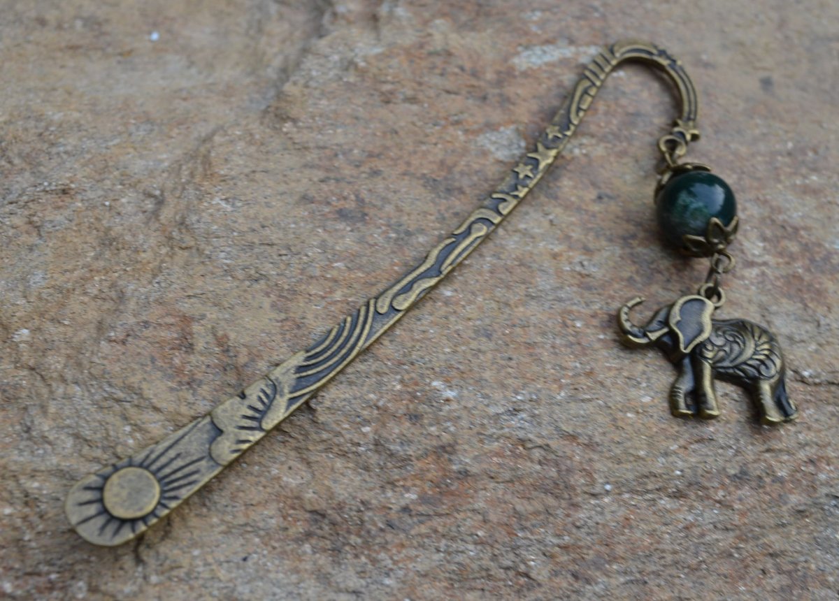 Záložka heliotrop a slon