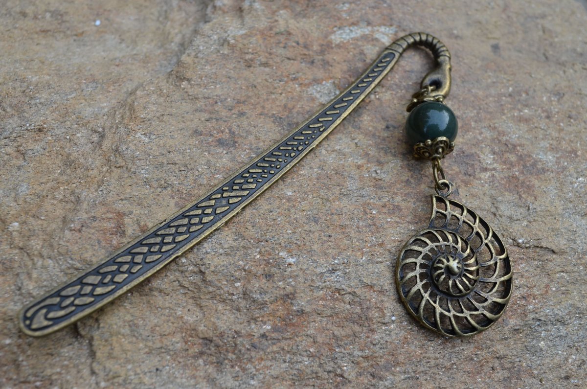 Záložka heliotrop a spirála