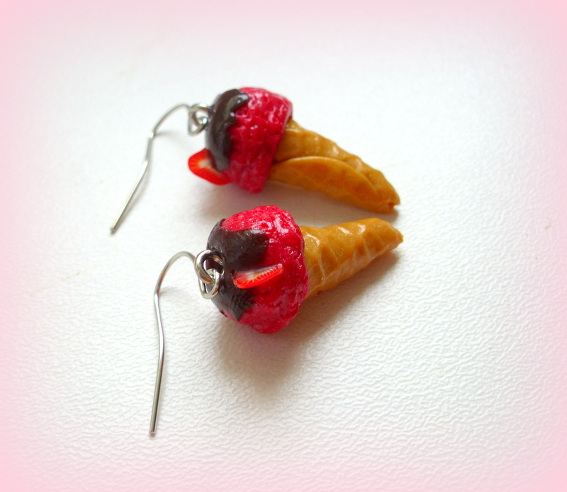 Zmrzlina jahodová s čokoládou