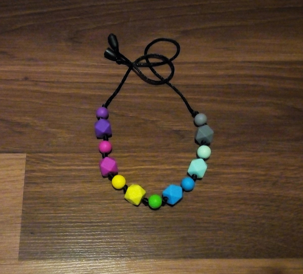 Silikonový náhrdelník vícebarevný