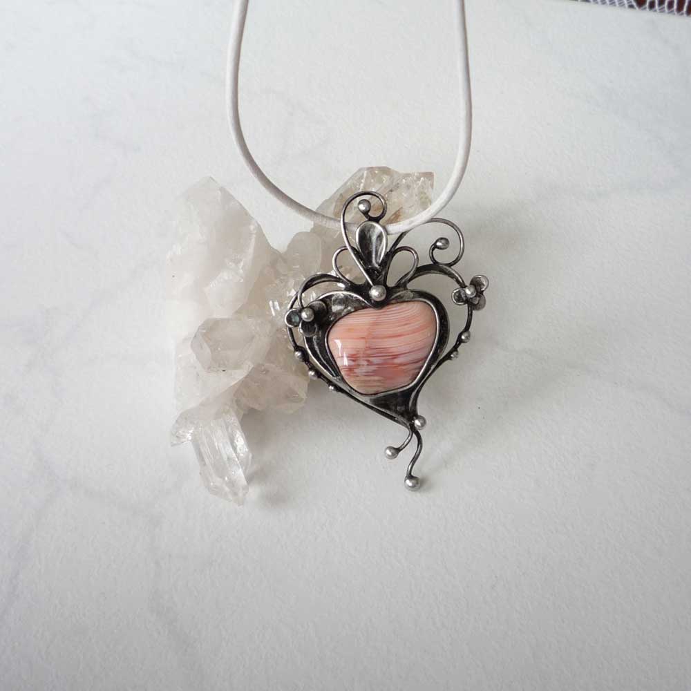 Láska v růžovém - achát