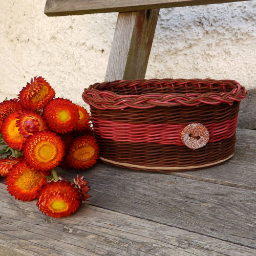 Košíček oválný s knoflíkem