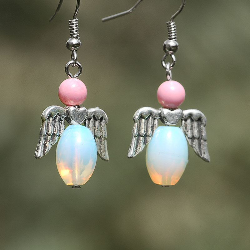 Andílci s opalitem a růžovým korálem