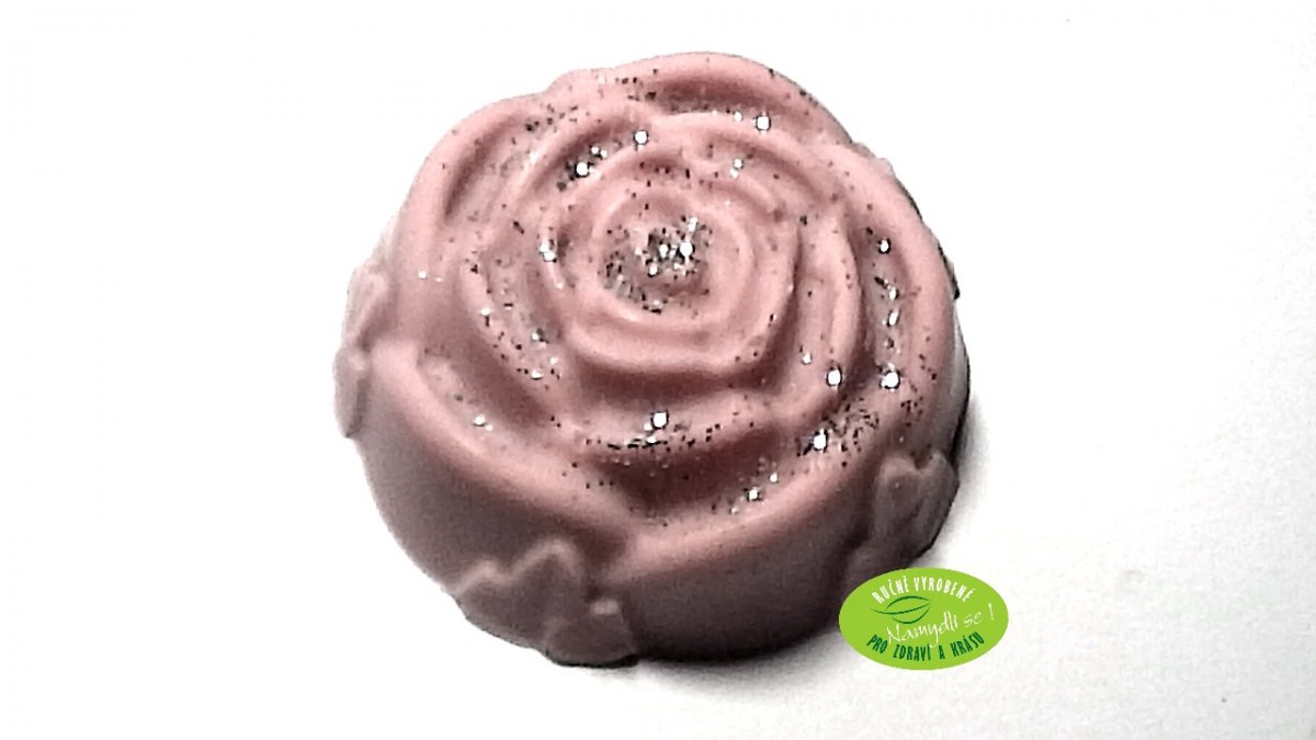 Padesát odstínů růží - vůně RŮŽOVÉHO PYŽMA