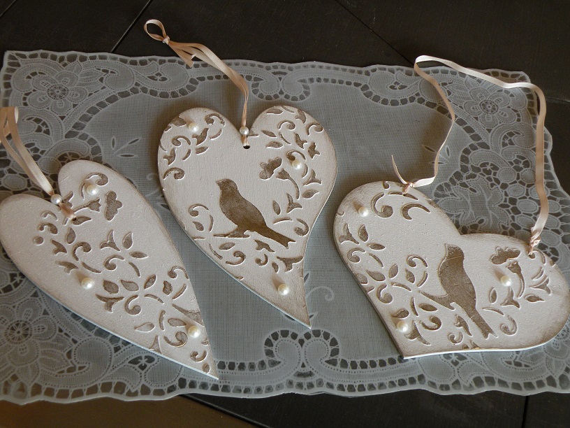 Dekorační dřevěné srdíčko vintage úzké