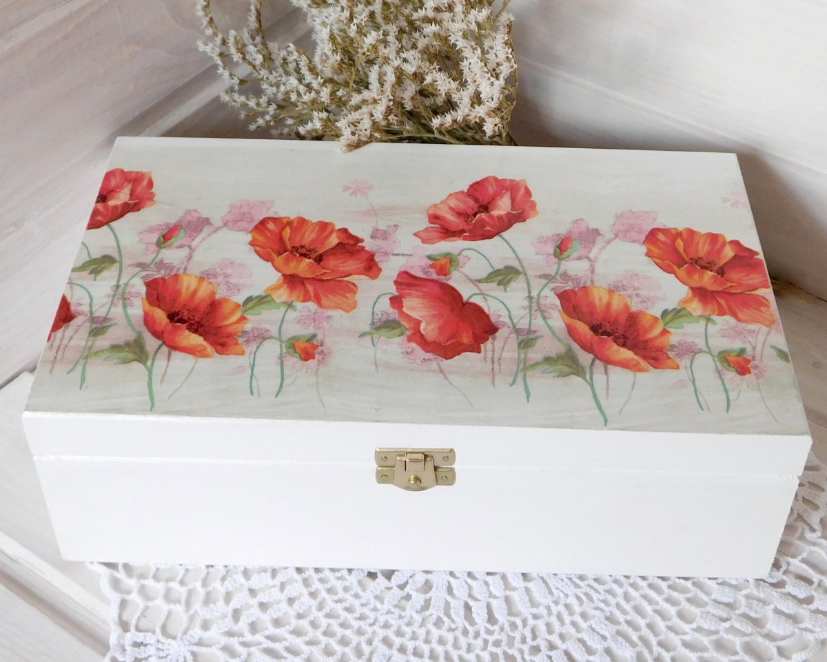 Maková krabice s přihrádkami