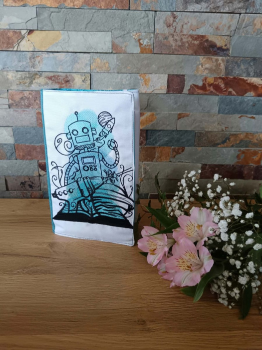 Obal na knihu s výšivkou - Robot