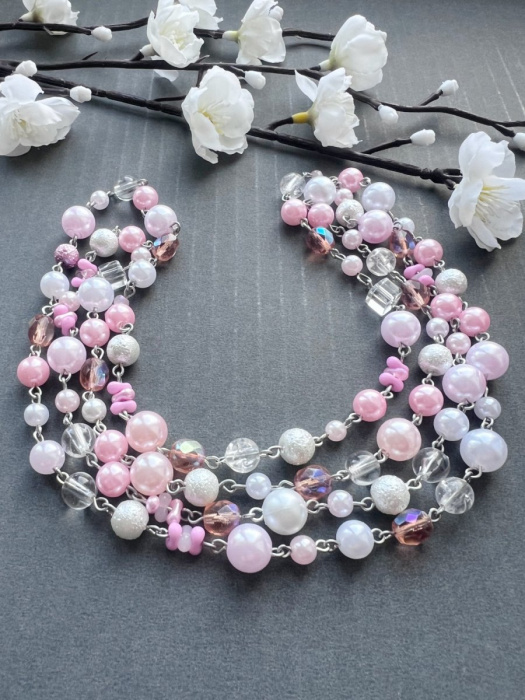 Růžové perlové korále