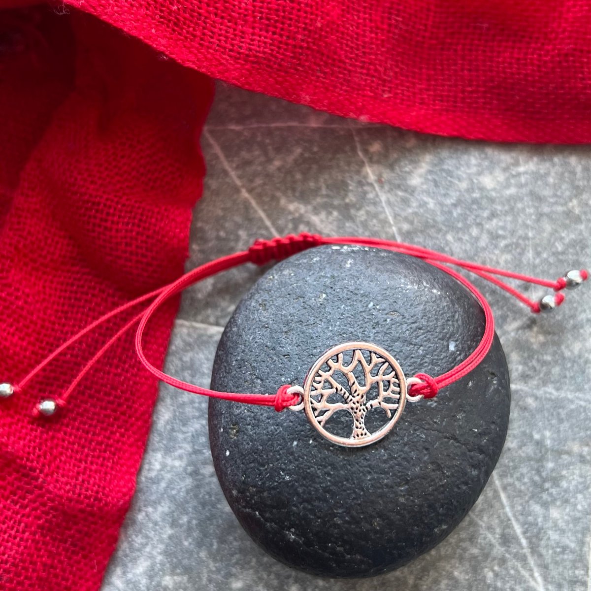 Náramek se stromem života - červený